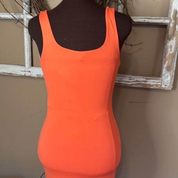 Second skin Dimitra square neck orange contour midi tank dress size medium form - Picture 6 of 9